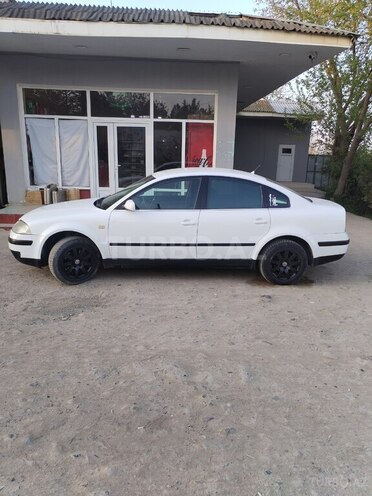 Volkswagen Passat 2001, 310,025 km - 2.0 л - Sabirabad