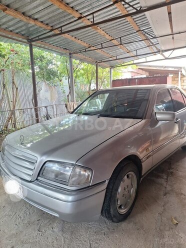 Mercedes C 220 1996, 300,200 km - 2.2 l - Şirvan