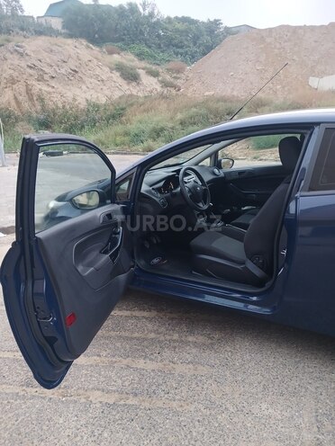 Ford Fiesta 2015, 111,498 km - 1.4 л - Bakı