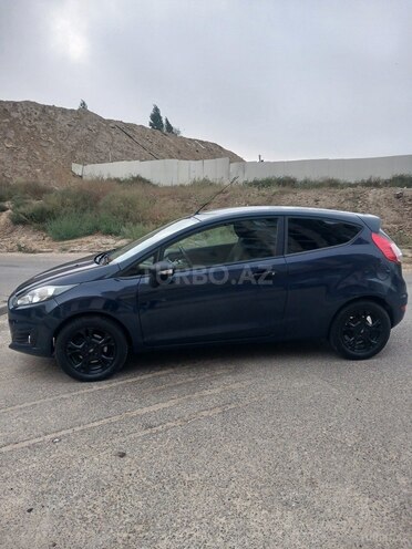 Ford Fiesta 2015, 111,498 km - 1.4 л - Bakı