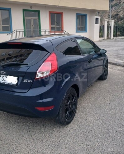 Ford Fiesta 2015, 111,498 km - 1.4 л - Bakı