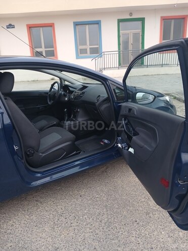 Ford Fiesta 2015, 111,498 km - 1.4 л - Bakı