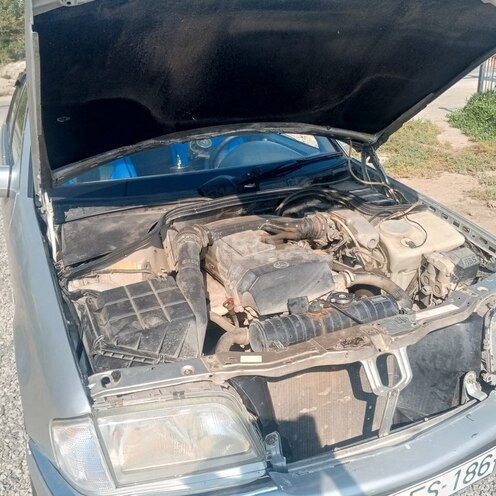 Mercedes C 180 1995, 438,355 km - 1.8 л - Salyan