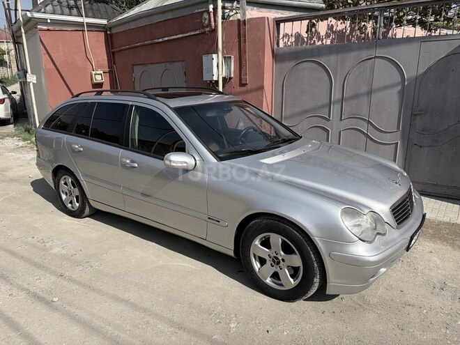 Mercedes C 200 2001, 585,000 km - 2.2 л - Sumqayıt