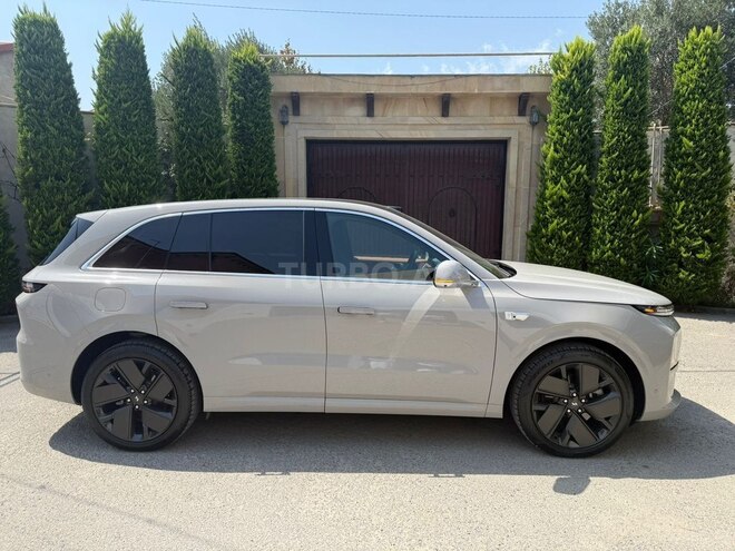 Li Auto  2025, 11,500 km - 1.5 l - Bakı