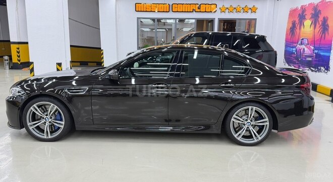 BMW M5 2012, 74,000 km - 4.4 l - Bakı