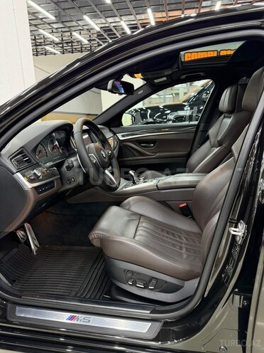 BMW M5 2012, 74,000 km - 4.4 l - Bakı