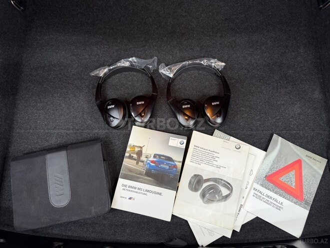 BMW M5 2012, 74,000 km - 4.4 l - Bakı