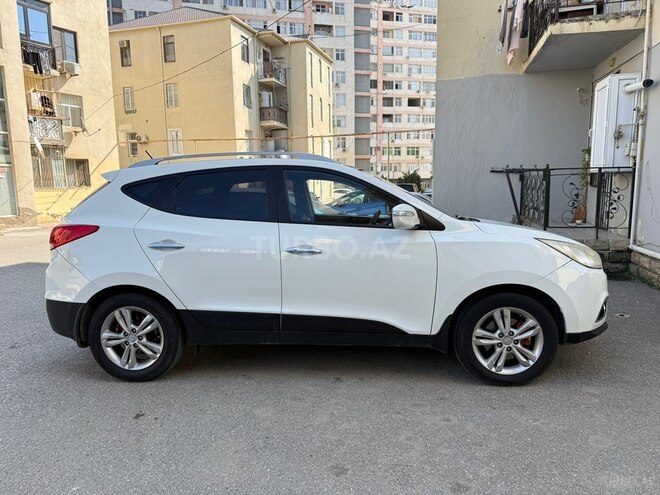 Hyundai ix35 2010, 230,000 km - 2.0 l - Bakı