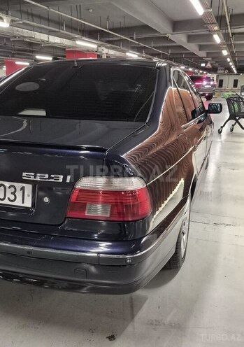 BMW 523 1998, 320,000 km - 2.5 л - Gəncə