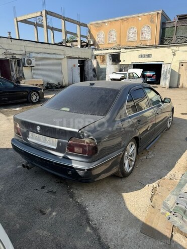 BMW 523 1997, 300,000 km - 2.5 l - Bakı
