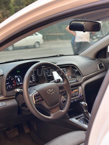 Hyundai Elantra 2018, 160,000 km - 1.6 l - Bakı
