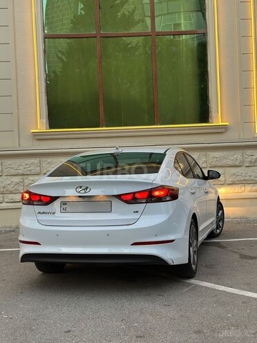 Hyundai Elantra 2018, 160,000 km - 1.6 l - Bakı