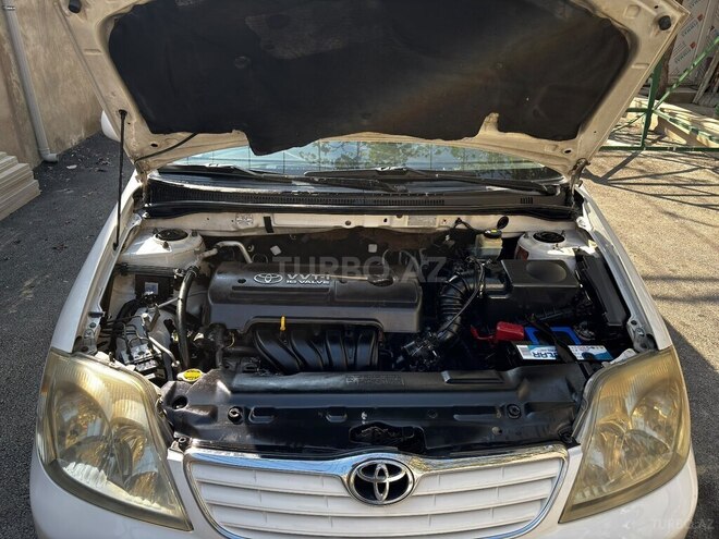 Toyota Corolla 2005, 173,000 km - 1.4 l - Bakı