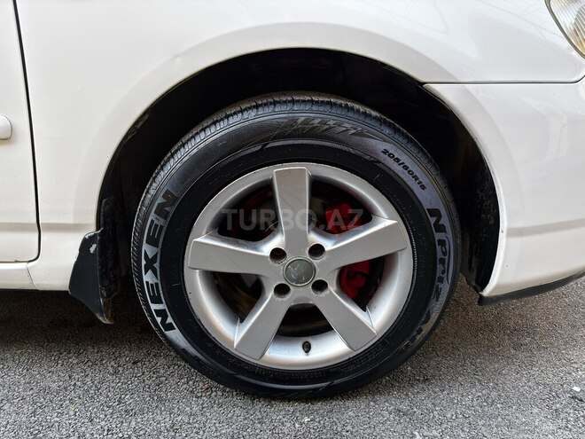 Toyota Corolla 2005, 173,000 km - 1.4 l - Bakı