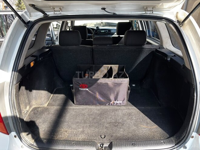 Toyota Corolla 2005, 173,000 km - 1.4 l - Bakı