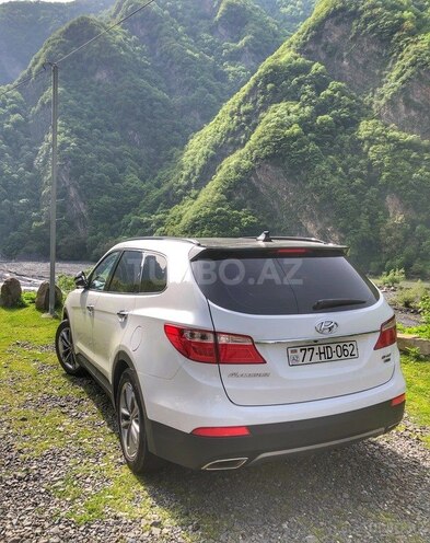 Hyundai Grand Santa Fe 2013, 261,196 km - 2.2 л - Zaqatala