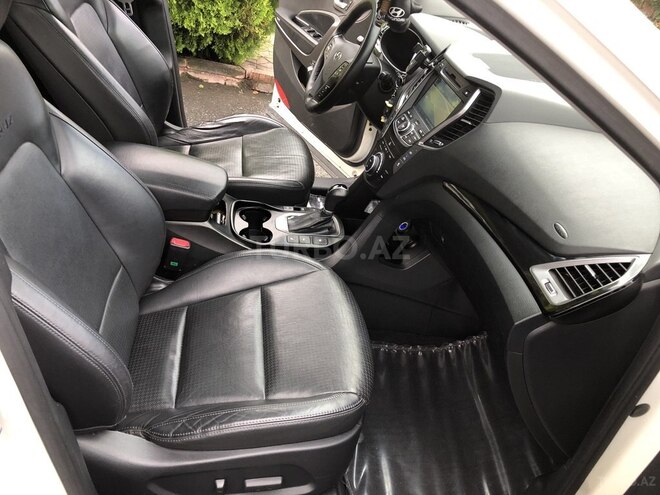 Hyundai Grand Santa Fe 2013, 261,196 km - 2.2 л - Zaqatala