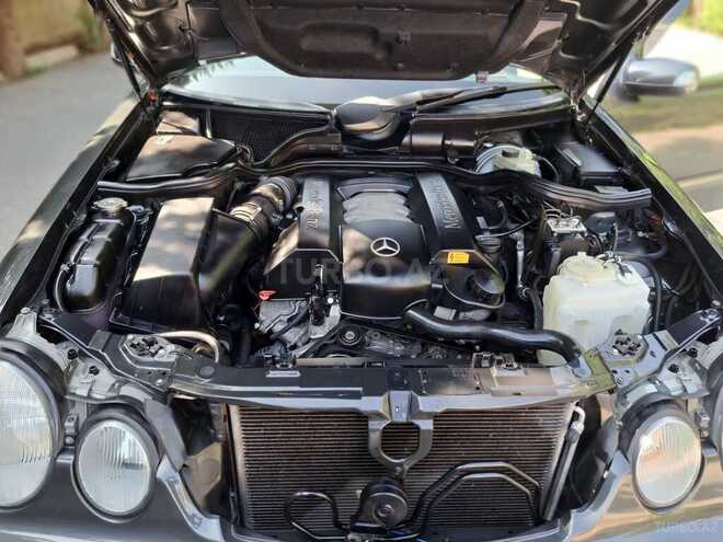 Mercedes E 240 2001, 149,000 km - 2.4 l - Bakı