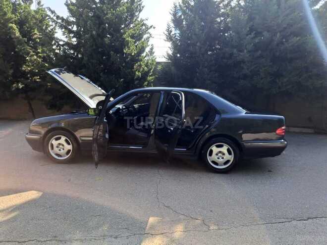 Mercedes E 240 2001, 149,000 km - 2.4 l - Bakı