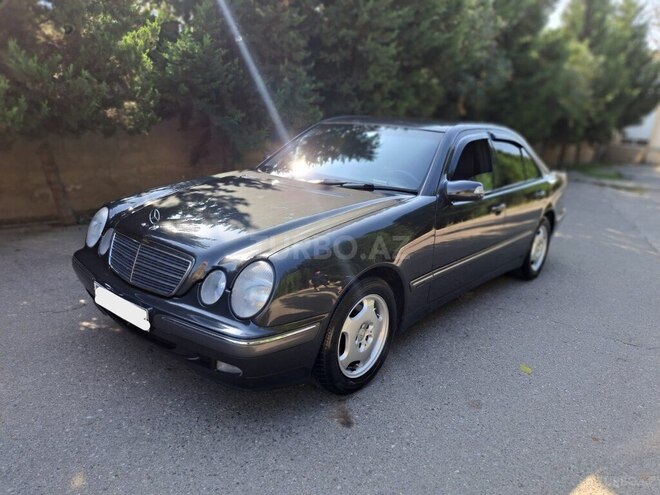 Mercedes E 240 2001, 149,000 km - 2.4 l - Bakı