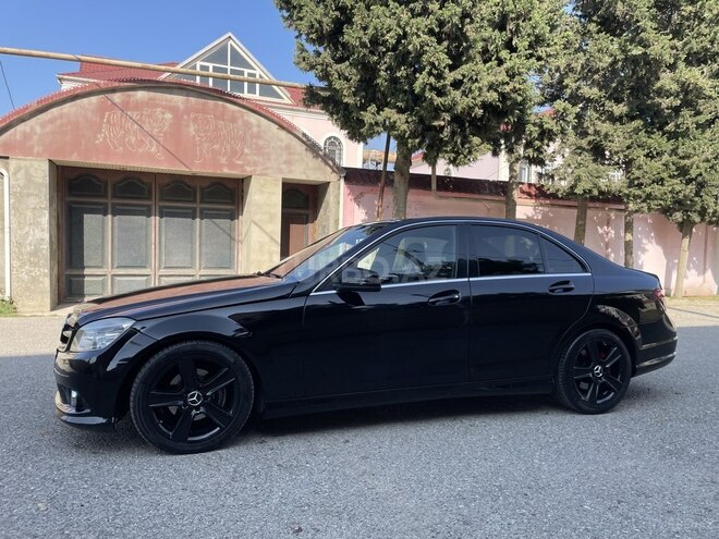 Mercedes C 300 4MATIC 2009, 280,000 km - 3.0 l - Bakı