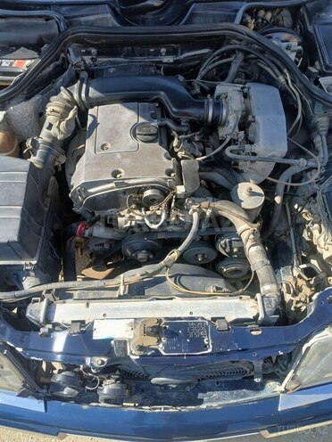 Mercedes E 220 1994, 418,866 km - 2.2 l - Bakı