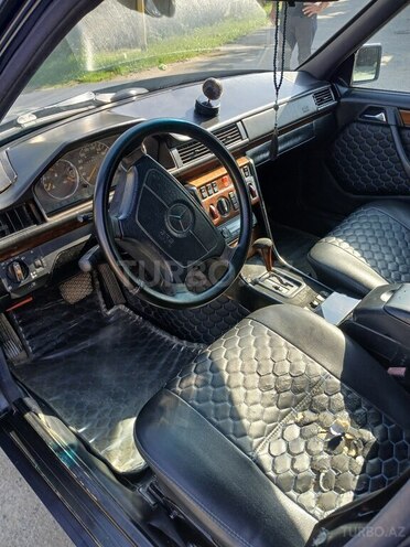 Mercedes E 220 1994, 418,866 km - 2.2 l - Bakı