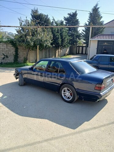 Mercedes E 220 1994, 418,866 km - 2.2 l - Bakı