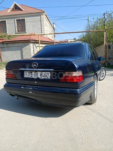 Mercedes E 220 1994, 418,866 km - 2.2 l - Bakı