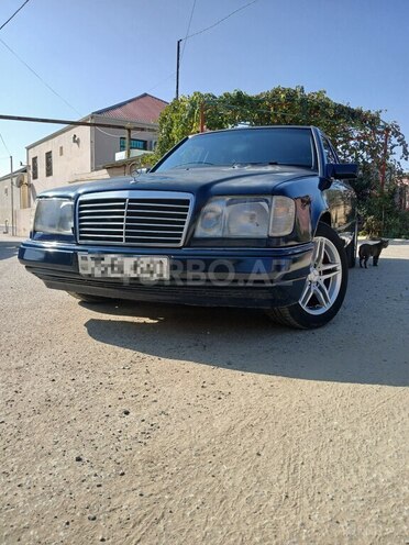 Mercedes E 220 1994, 418,866 km - 2.2 l - Bakı
