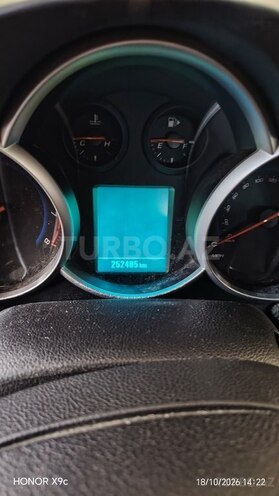 Chevrolet Cruze 2015, 252,485 km - 1.4 l - Tovuz