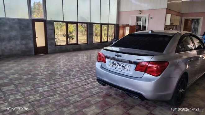 Chevrolet Cruze 2015, 252,485 km - 1.4 l - Tovuz