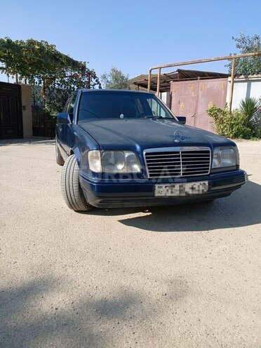 Mercedes E 220 1994, 418,866 km - 2.2 l - Bakı