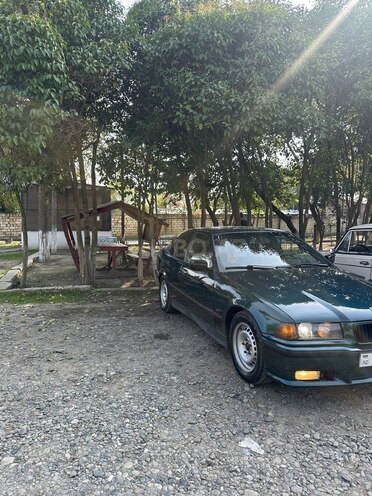 BMW 318 1995, 450,000 km - 1.8 l - Cəlilabad