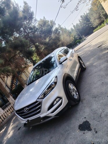 Hyundai Tucson 2015, 227,000 km - 1.7 l - Laçın