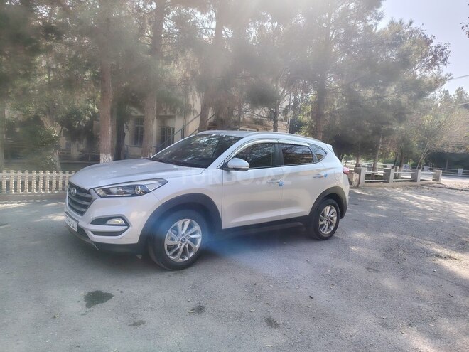 Hyundai Tucson 2015, 227,000 km - 1.7 l - Laçın