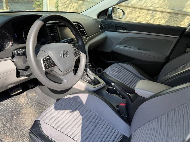 Hyundai Elantra 2018, 188,293 km - 2.0 л - Bakı
