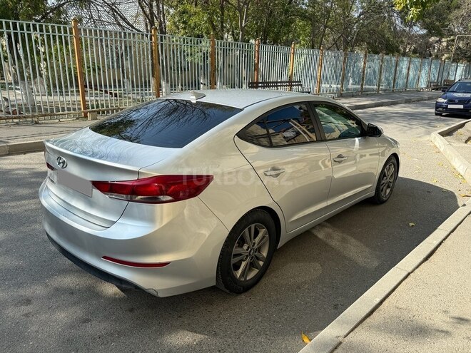 Hyundai Elantra 2018, 188,293 km - 2.0 л - Bakı