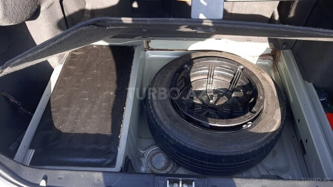 Mercedes E 200 1998, 267,000 km - 2.0 l - Gəncə