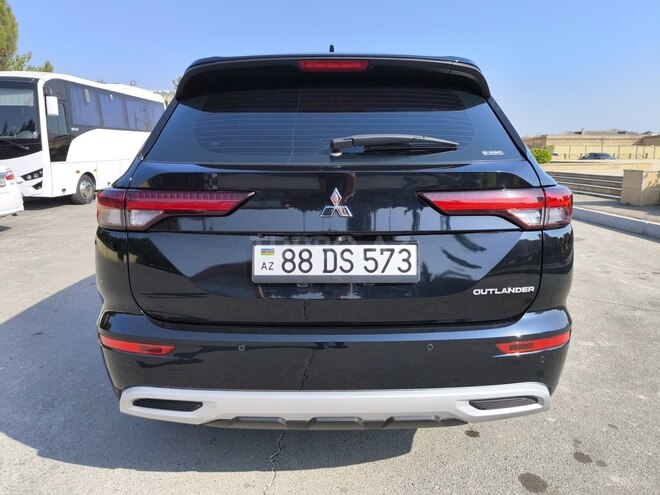 Mitsubishi Outlander 2022, 25,835 km - 1.5 л - Bakı