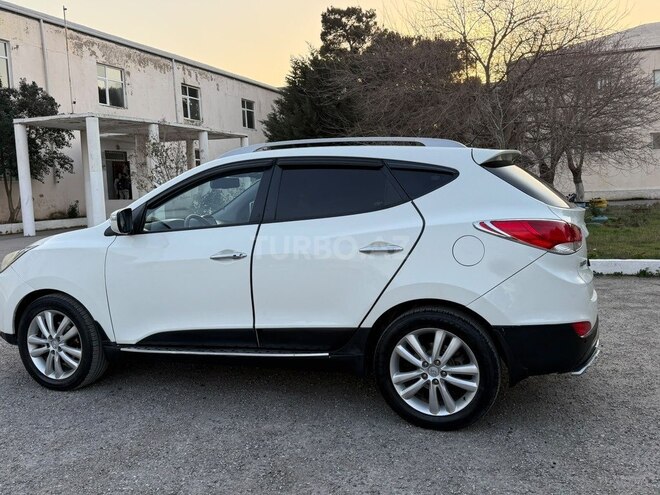 Hyundai ix35 2010, 241,000 km - 2.4 l - Bakı