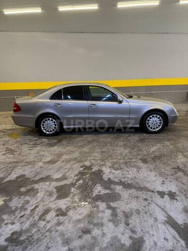 Mercedes E 240 2002, 261,000 km - 2.6 л - Gəncə