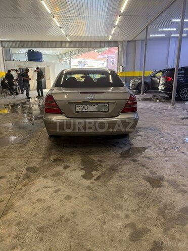 Mercedes E 240 2002, 261,000 km - 2.6 л - Gəncə
