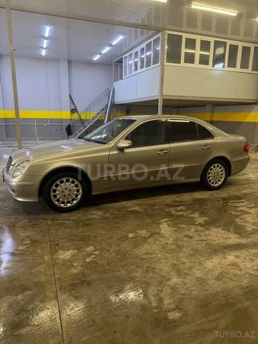 Mercedes E 240 2002, 261,000 km - 2.6 л - Gəncə