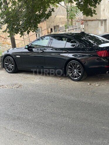 BMW 550 2011, 221,000 km - 4.4 л - Bakı