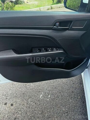 Hyundai Elantra 2017, 125,000 km - 1.6 л - Lənkəran