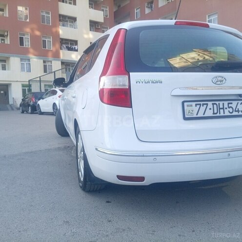 Hyundai i30 2010, 215,000 km - 2.0 l - Bakı