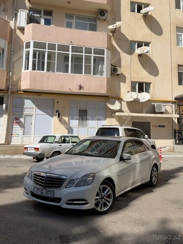 Mercedes E 220 2011, 380,000 km - 2.1 л - Sumqayıt
