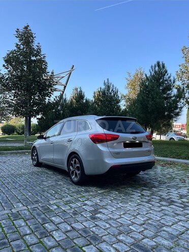 Kia  2015, 257,000 km - 1.6 l - Bakı